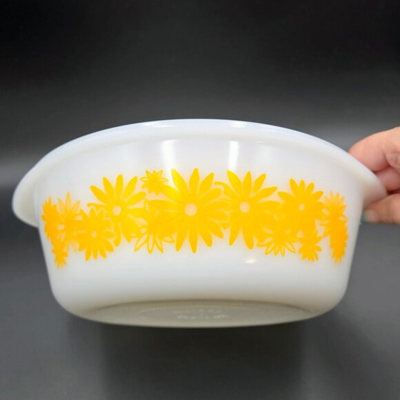 Vintage Glasbake Ovenware Yellow Daisy Casserole 514 Lid Brass Warming Stand Lid - Picture 16 of 16